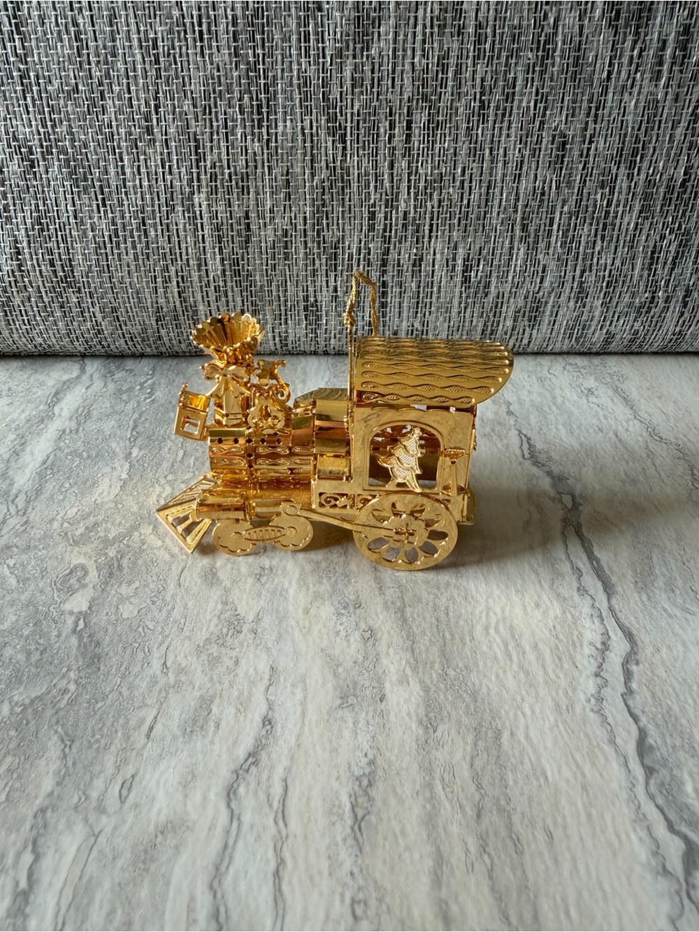 Danbury Mint The Santa Express Santa Claus Train Ornament 1998 Gold No Box